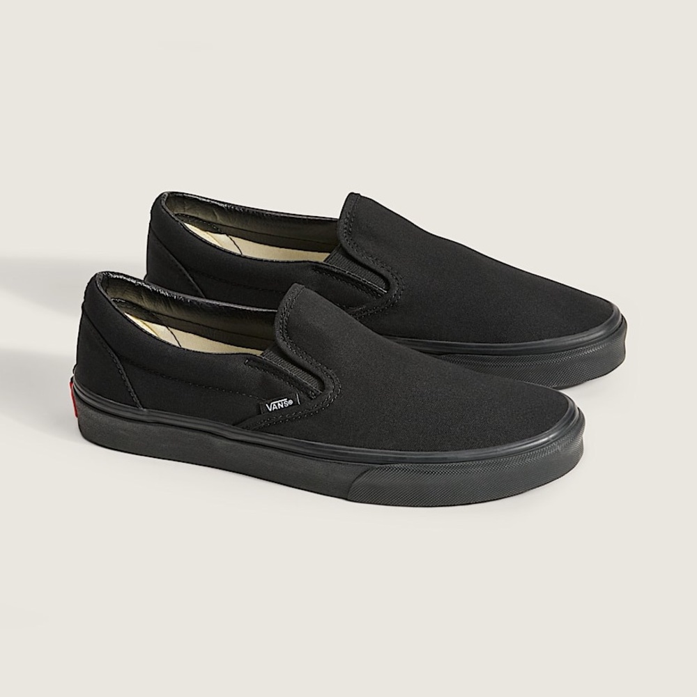 VANS CLASSIC SLIP ON SNEAKERS IN ALL BLACK 10.5 - Picture 4 of 8